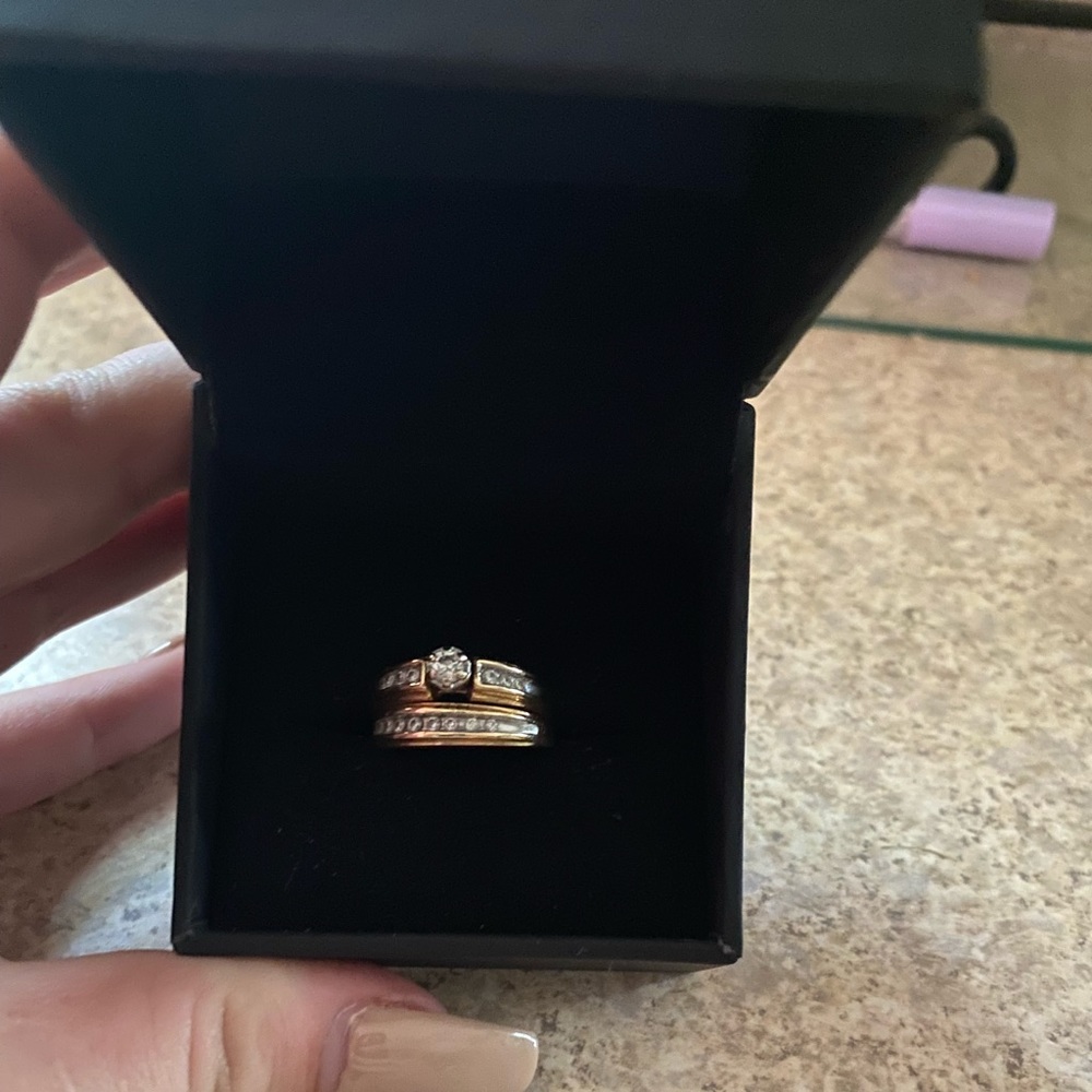 Beautiful wedding ring set